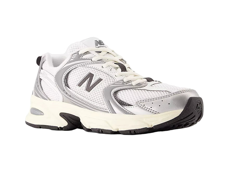 new balance 530 | silver metallic/black cement